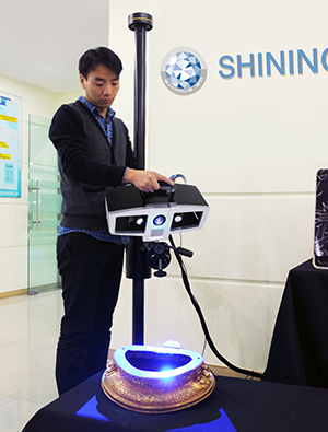 картинка 3D сканер Shining 3D OptimScan 5M Интернет-магазин «3DTool»